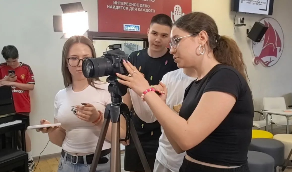 Смена по тележурналистике 