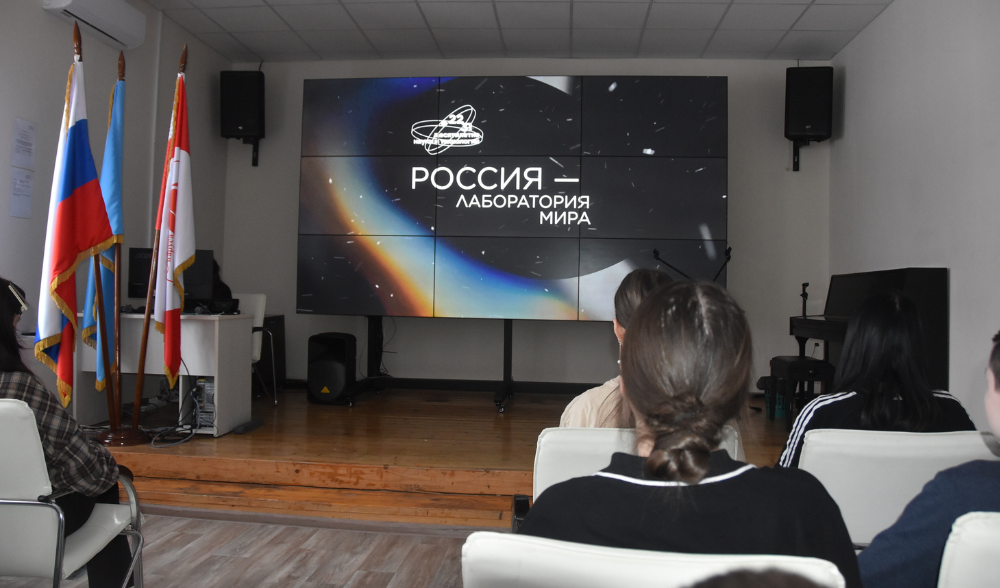 Физика + Вдохновение: завершилась смена для юных талантов!